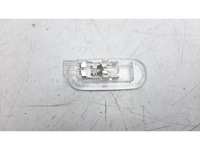 Recambio de luz interior para renault megane iv berlina 5p 1.3 tce referencia OEM IAM 8200074365  