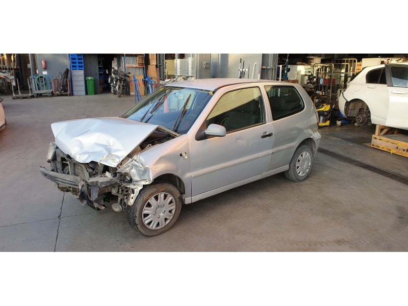 volkswagen polo berlina (6n2) del año 2000