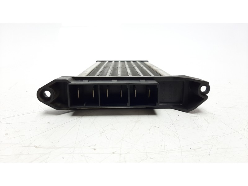 Recambio de resistencia calefaccion para audi a4 berlina (8e) 1.9 tdi referencia OEM IAM 4B1819011  