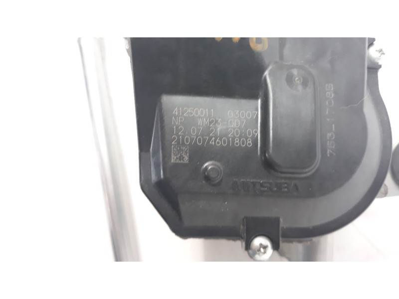 Recambio de motor limpia delantero para mazda 3 berlina (bp) referencia OEM IAM 4125001103007 BCKA67340 