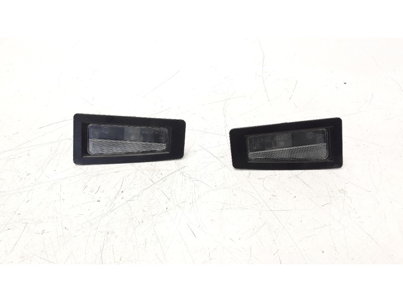 Recambio de piloto matricula para mazda cx-3 2.0 cat referencia OEM IAM 13041979  