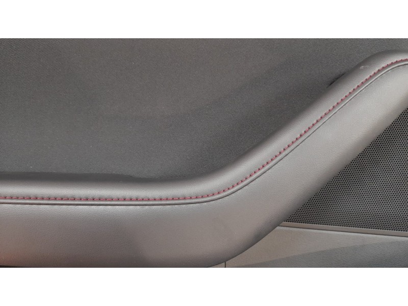 Recambio de juego tapizados / cartoneras para mazda 3 berlina (bp) evolution referencia OEM IAM BCJH6856Z  