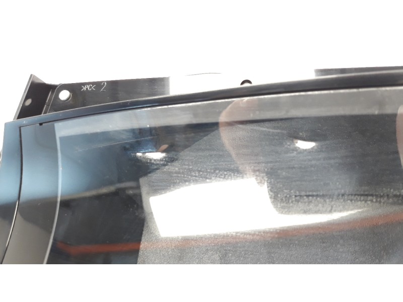 Recambio de pantalla multifuncion para mazda 3 berlina (bp) referencia OEM IAM BDGJA2106263  