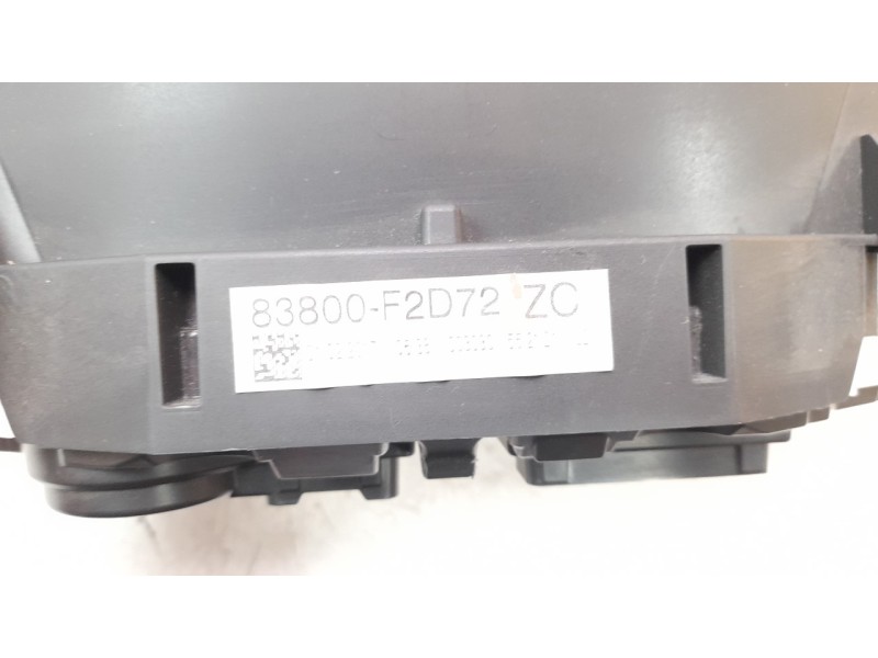 Recambio de cuadro instrumentos para toyota auris active referencia OEM IAM 83800F2D72ZC  