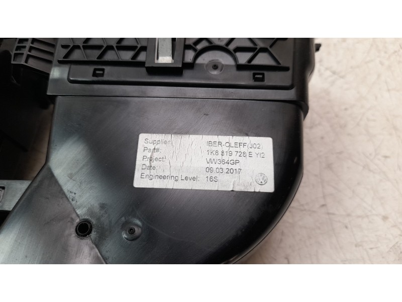 Recambio de aireador central para volkswagen scirocco (138) 2.0 tsi referencia OEM IAM 1K8819728E  