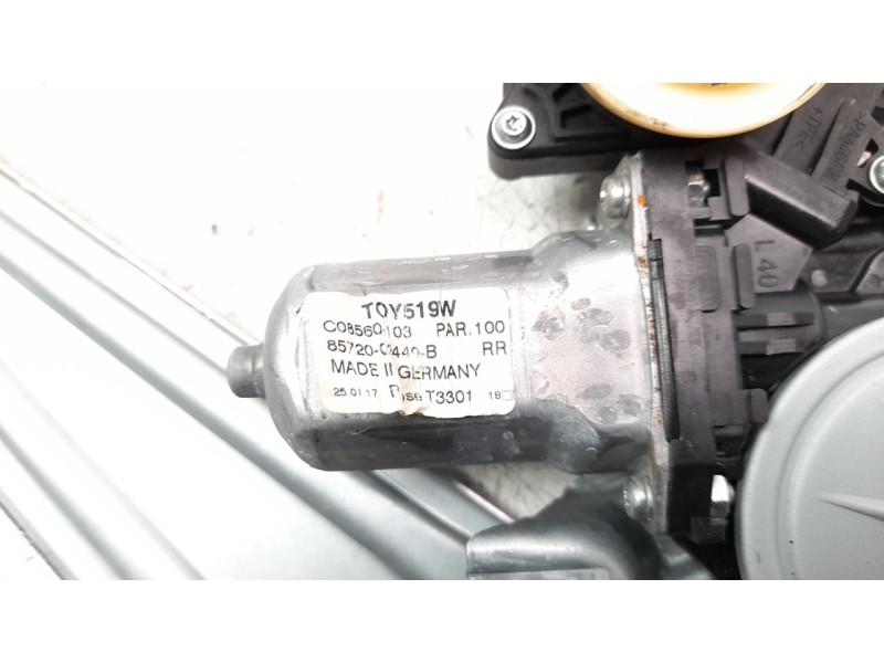 Recambio de elevalunas trasero derecho para toyota auris active referencia OEM IAM 8572002440  