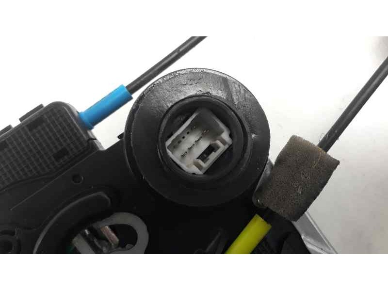 Recambio de cerradura puerta trasera derecha para lexus is200 (ds2/is2) 2.2 d-4d cat referencia OEM IAM 6905053040  