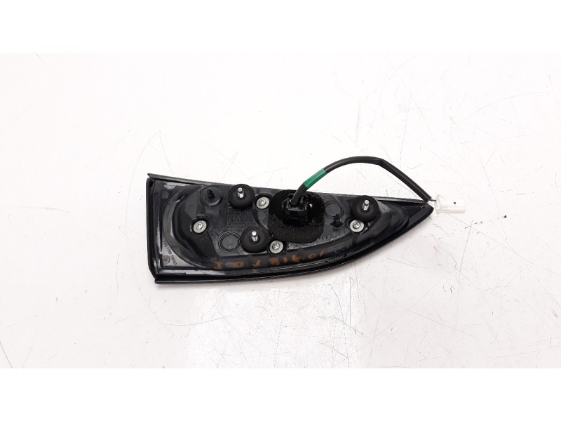 Recambio de piloto trasero derecho interior para mazda 3 berlina (bp) referencia OEM IAM BCKC513F0  