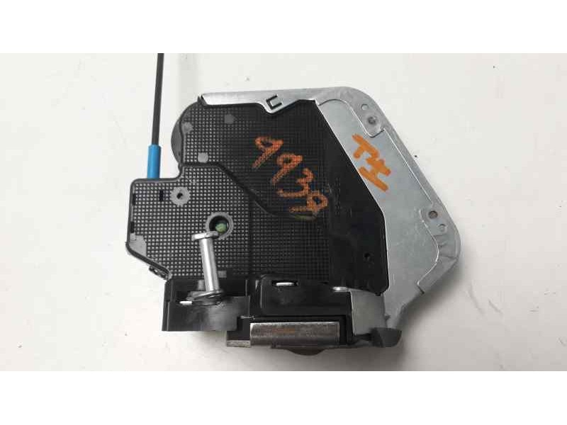 Recambio de cerradura puerta trasera izquierda para lexus is200 (ds2/is2) 2.2 d-4d cat referencia OEM IAM U41B0215  