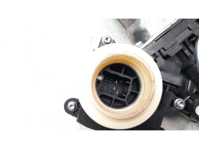 Recambio de elevalunas trasero izquierdo para toyota auris active referencia OEM IAM 6984002240  