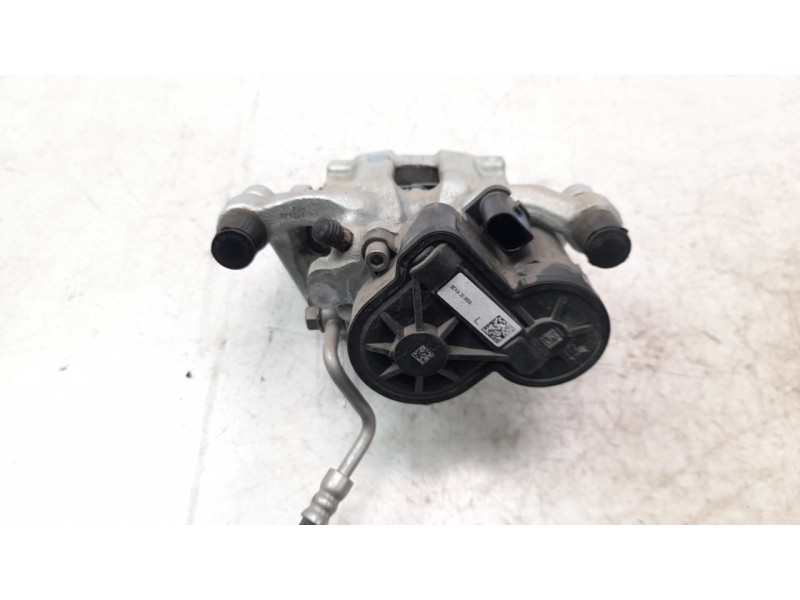 Recambio de pinza de freno trasera izquierda para mazda 3 berlina (bp) referencia OEM IAM BCKA26990B  