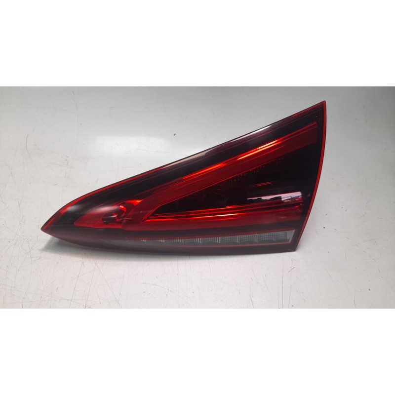 Recambio de piloto trasero derecho interior para mercedes-benz clase a berlina (bm 177) a 250 e (177.186) referencia OEM IAM 177