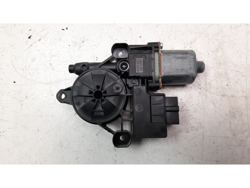Recambio de motor elevalunas trasero derecho para audi a1 sportback (gba) 1.5 16v tsi act referencia OEM IAM 0130822694  