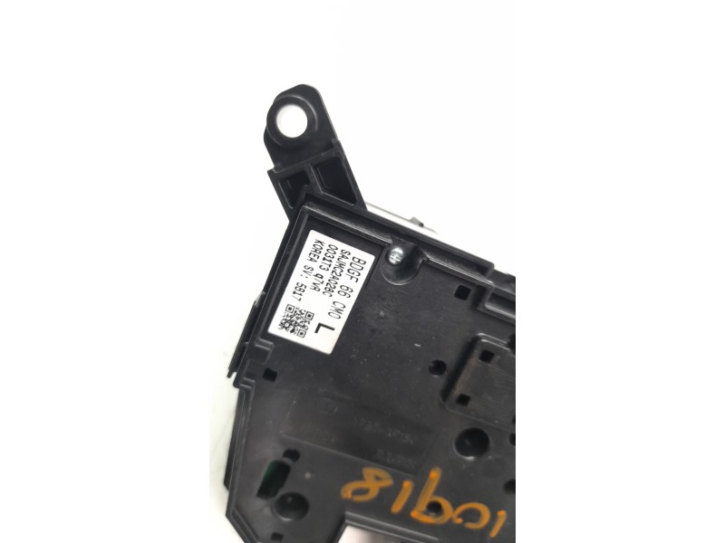 Recambio de mando multifuncion para mazda 3 berlina (bp) referencia OEM IAM BDGF66CM0L  