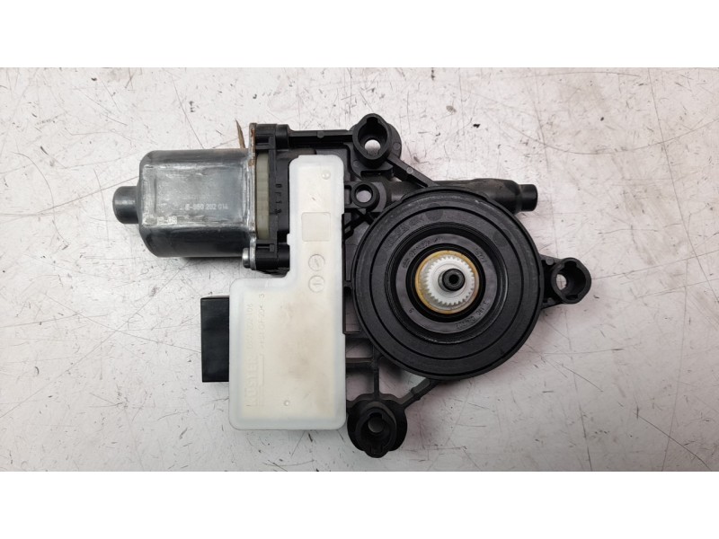 Recambio de motor elevalunas trasero derecho para audi a1 sportback (gba) 1.5 16v tsi act referencia OEM IAM 0130822694  