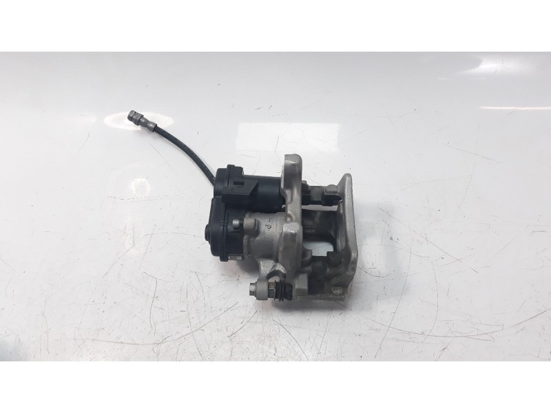 Recambio de pinza de freno trasera derecha para seat alhambra (711) 1.4 16v tsi referencia OEM IAM 32355462F  