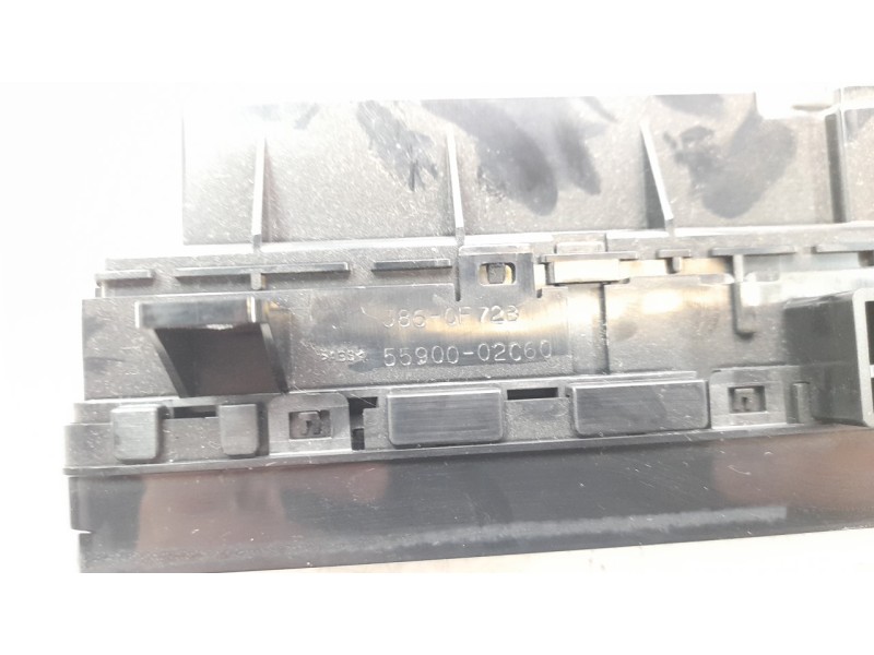 Recambio de mando climatizador para toyota auris active referencia OEM IAM 5590002C60  