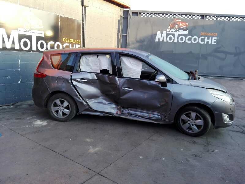 renault scenic iii del año 2009