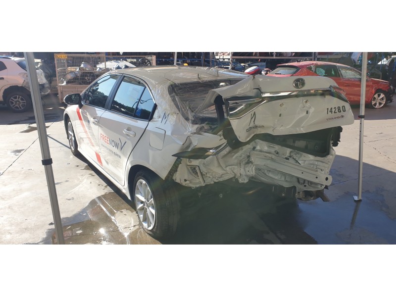 toyota corolla (e21) del año 2022