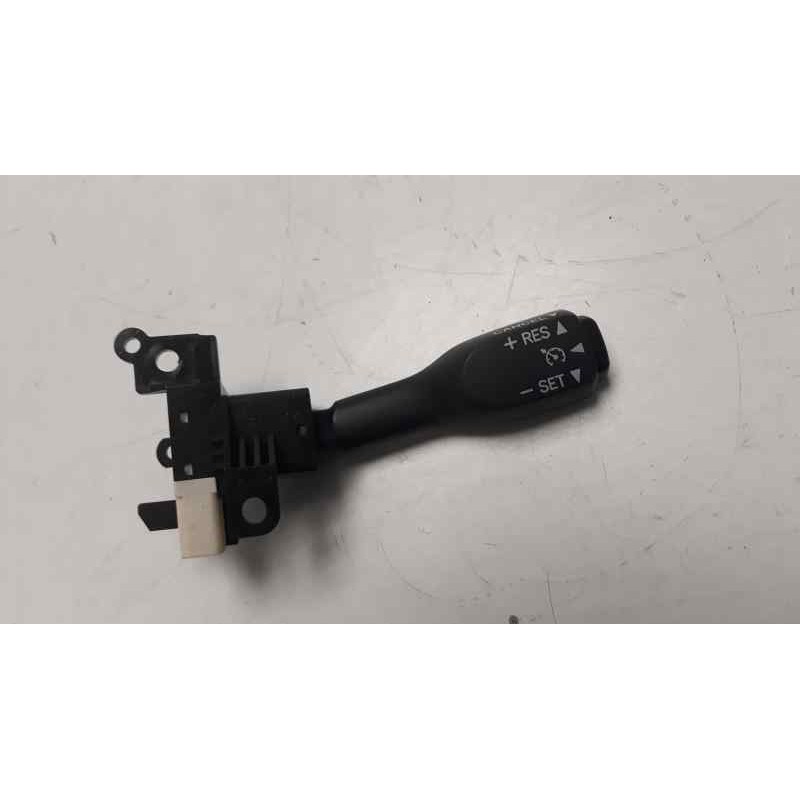 Recambio de mando volante para lexus is200 (ds2/is2) 2.2 d-4d cat referencia OEM IAM 18A174  