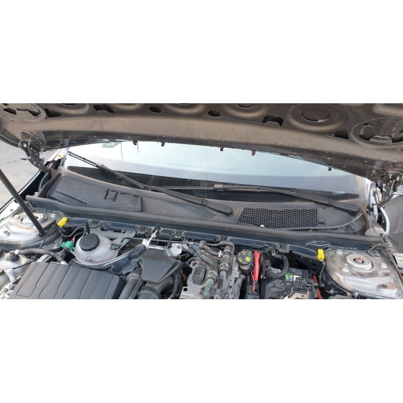 Recambio de torpedo para mercedes-benz clase a berlina (bm 177) a 250 e (177.186) referencia OEM IAM 1778305800  