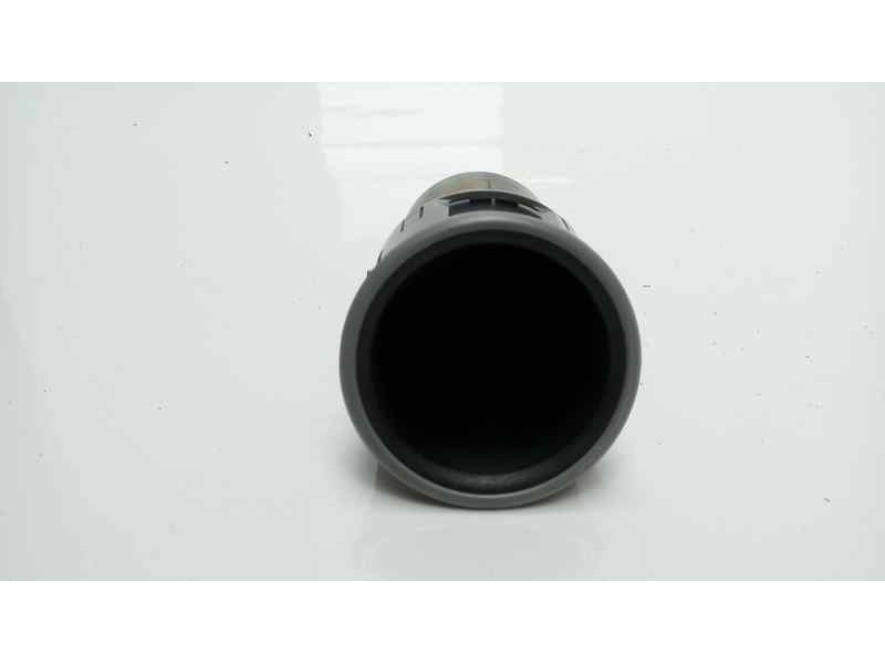Recambio de moldura para peugeot partner kasten confort l1 referencia OEM IAM 9680940277  
