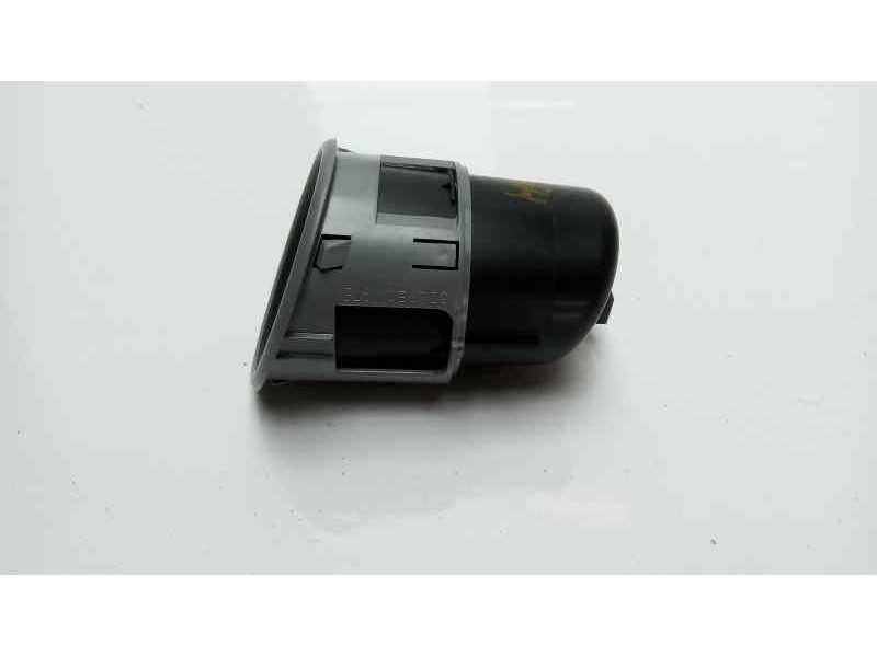 Recambio de moldura para peugeot partner kasten confort l1 referencia OEM IAM 9680940277  