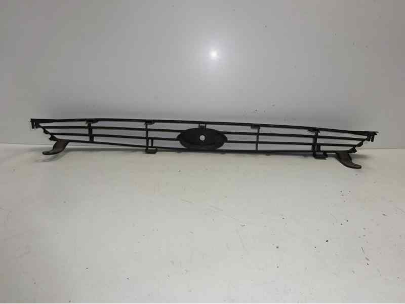 Recambio de rejilla delantera para ford focus berlina (cak) ambiente referencia OEM IAM 1744364 FD4202001 