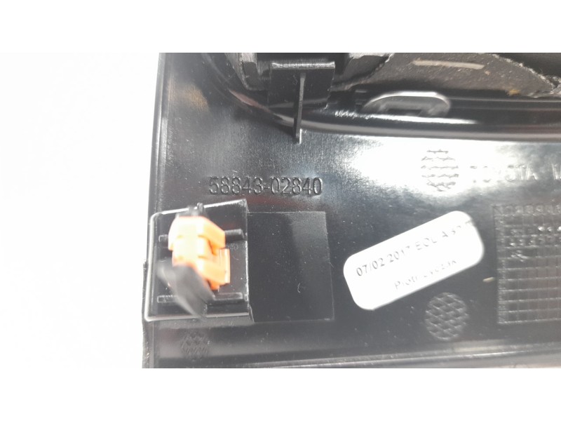 Recambio de pomo palanca cambio para toyota auris active referencia OEM IAM 5884302840  