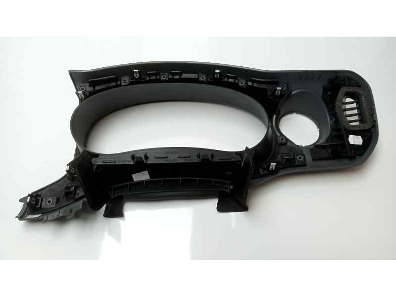 Recambio de molduras delanteras para peugeot partner kasten confort l1 referencia OEM IAM 9680938477  