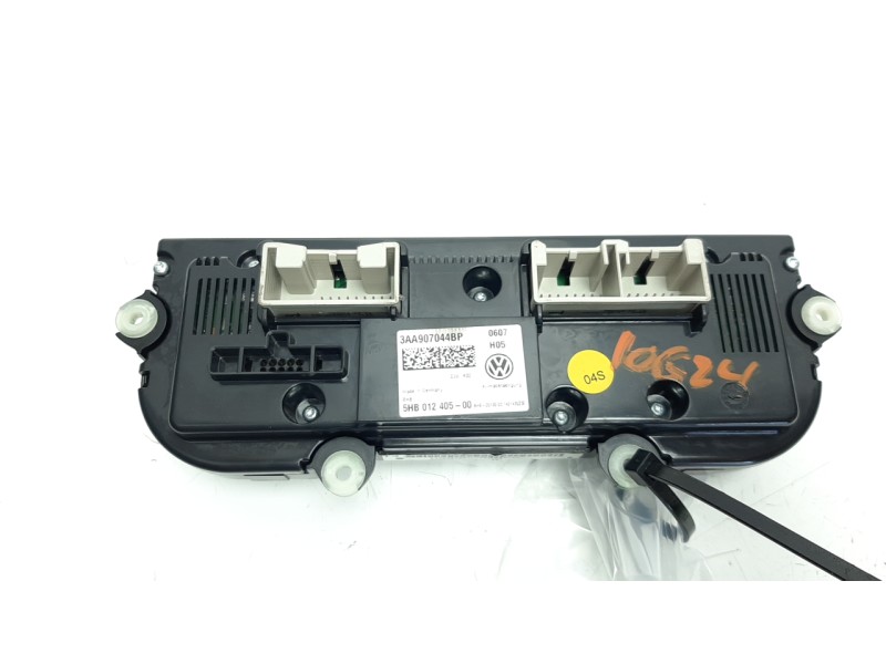 Recambio de mando climatizador para volkswagen passat lim. (362) 2.0 tdi referencia OEM IAM 3A907044BP 5HB01240500 