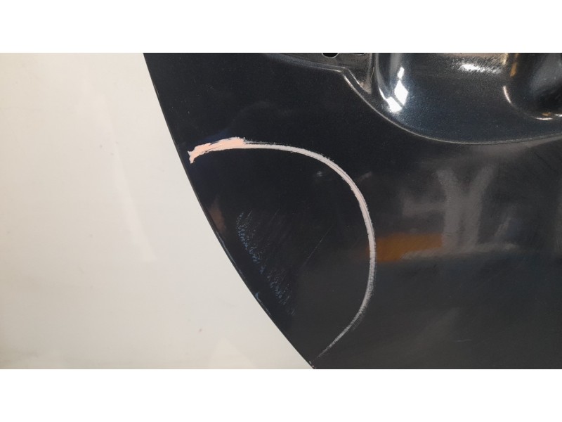 Recambio de puerta trasera derecha para toyota auris active referencia OEM IAM 6700302380  