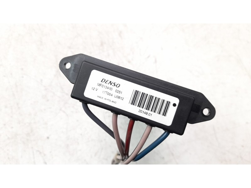 Recambio de resistencia calefaccion para toyota auris active referencia OEM IAM 17T004U0612  