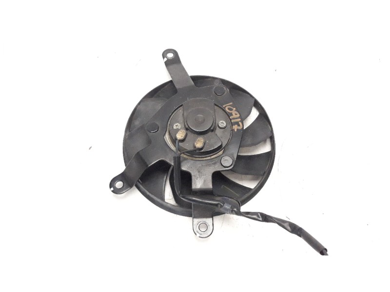 Recambio de electroventilador para honda cb 650r referencia OEM IAM 19030MKND51  