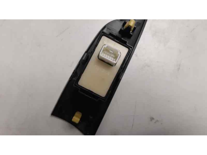 Recambio de mando elevalunas trasero derecho para lexus is200 (ds2/is2) 2.2 d-4d cat referencia OEM IAM   