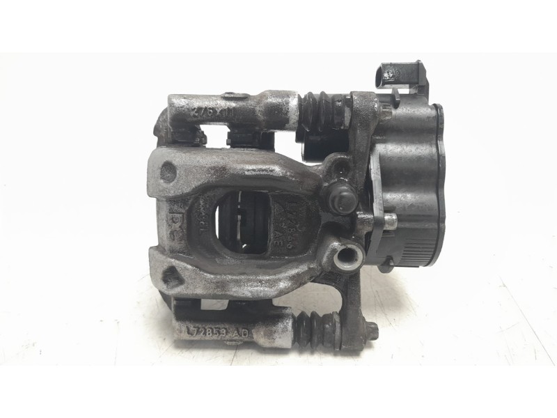Recambio de pinza de freno trasera derecha para mercedes-benz clase a berlina (bm 177) a 250 e (177.186) referencia OEM IAM A247