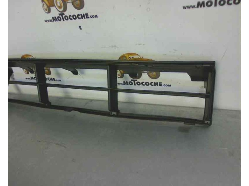 Recambio de rejilla paragolpes central para bmw serie 5 berlina (e39) referencia OEM IAM 51118235671 107060715 BM0442100