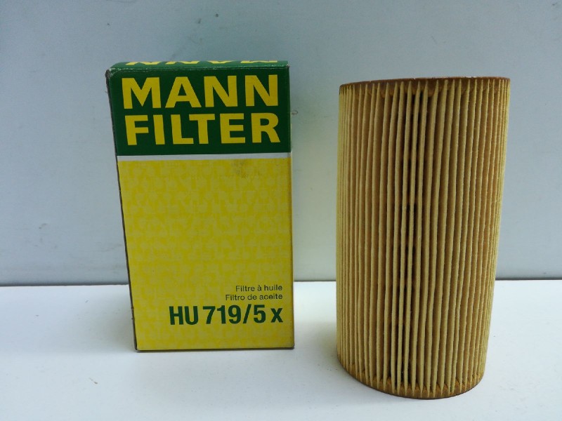 Recambio de filtro aceite para porsche cayenne (typ 9pa) 4.5 v8 cat referencia OEM IAM 99610722552 HU719/5X 
