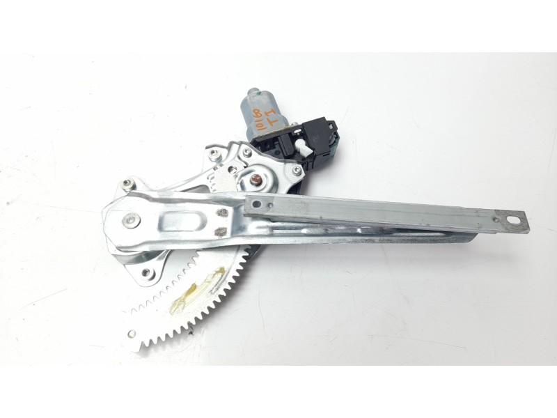 Recambio de elevalunas trasero izquierdo para nissan juke (f15) acenta referencia OEM IAM 827211U600 106802018 111775