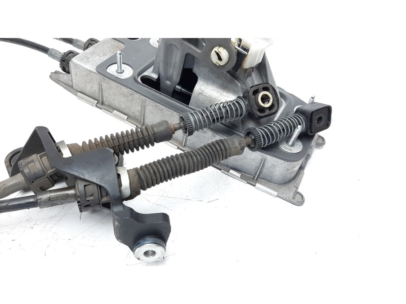Recambio de palanca cambio para volkswagen passat lim. (362) 2.0 tdi referencia OEM IAM 3C0711049AL  