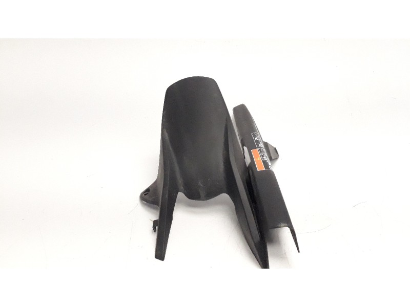 Recambio de guardabarros trasero para honda cb 650r referencia OEM IAM 80103MKND50  