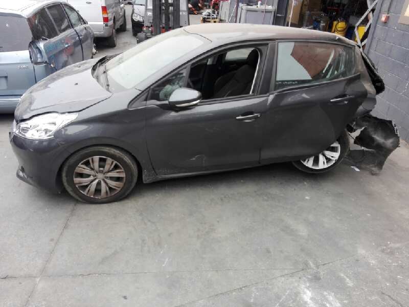 peugeot 208 del año 2014