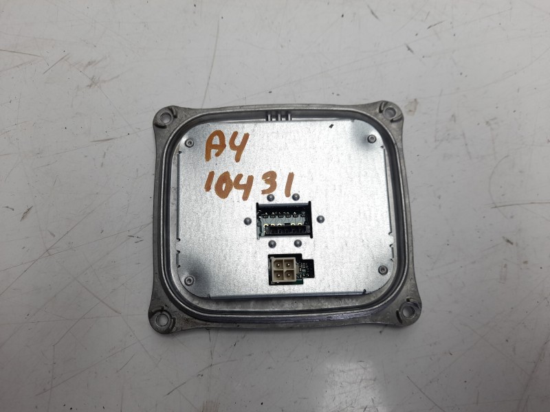 Recambio de centralita faros xenon para audi a4 ber. (b8) 2.0 16v tdi referencia OEM IAM 8K0907472 130732921800 