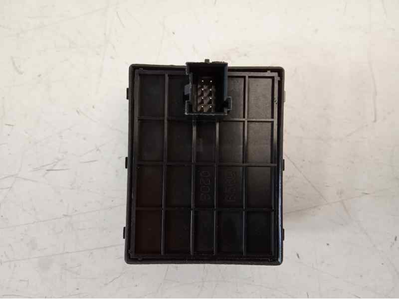 Recambio de mando elevalunas delantero izquierdo para fiat ducato caja abierta (desde 03.02) referencia OEM IAM 735487419 IAF530