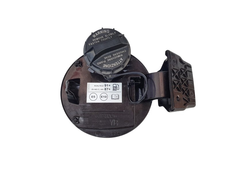 Recambio de tapa exterior combustible para kia rio (yb) 1.2 cat referencia OEM IAM 69510H8000  