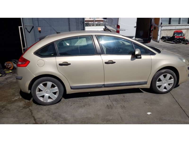 citroen c4 berlina del año 2006