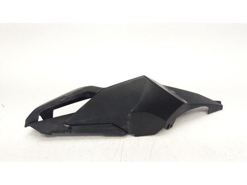 Recambio de moldura para honda cb 650r referencia OEM IAM 77216MKND50  
