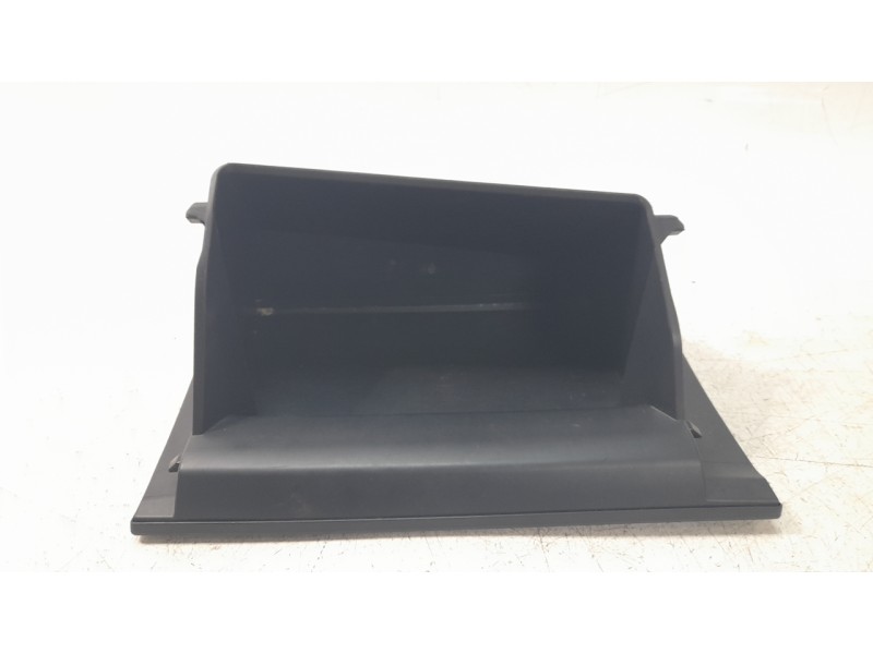Recambio de guantera para toyota corolla (e21) hybrid style referencia OEM IAM 5555002540  