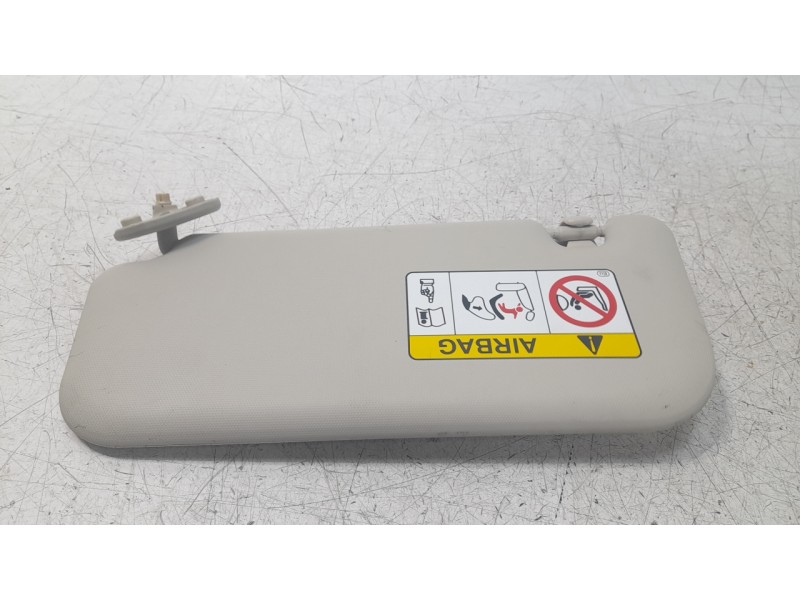 Recambio de parasol derecho para toyota corolla (e21) hybrid style referencia OEM IAM 7431002P60A0  