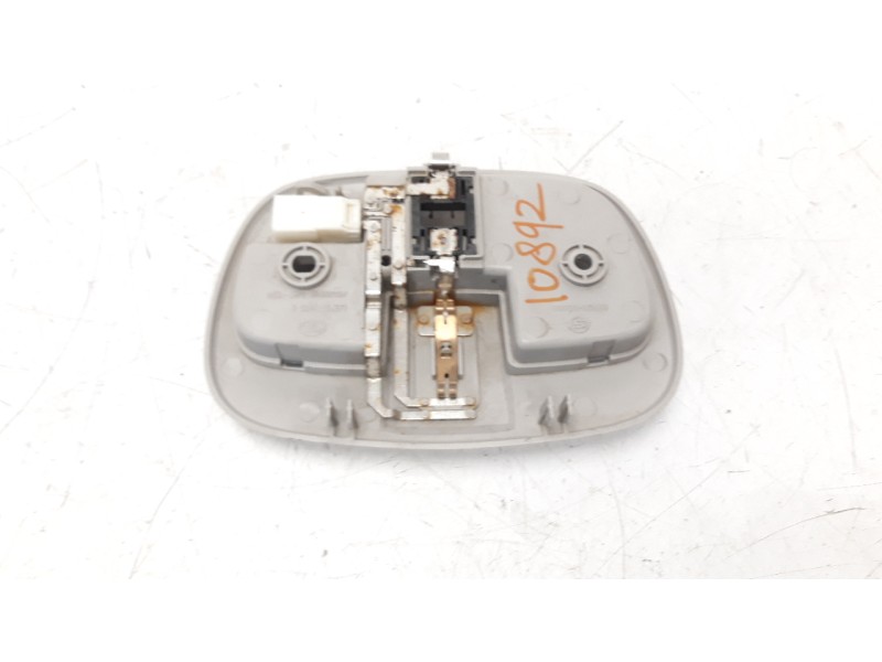 Recambio de luz interior para ssangyong rexton w 2.0 td cat referencia OEM IAM 8372008000  